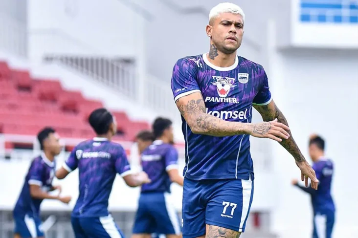 PSIS Semarang vs Persib...
