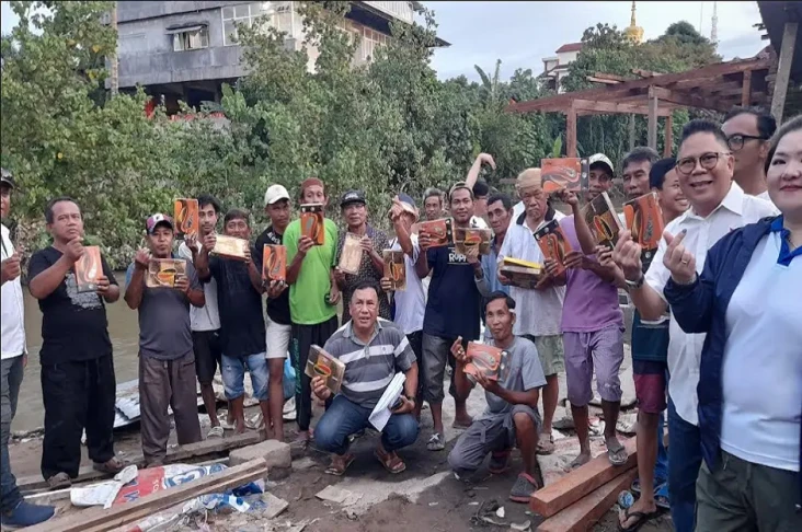 DPP Partai Perindo Salurkan...