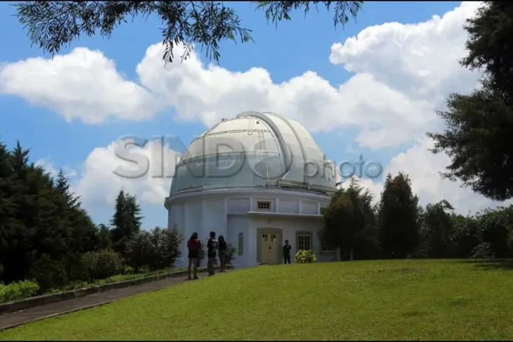 Perjalanan Panjang Observatorium...