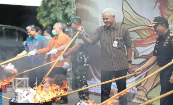 Tegas, Ganjar Pranowo...