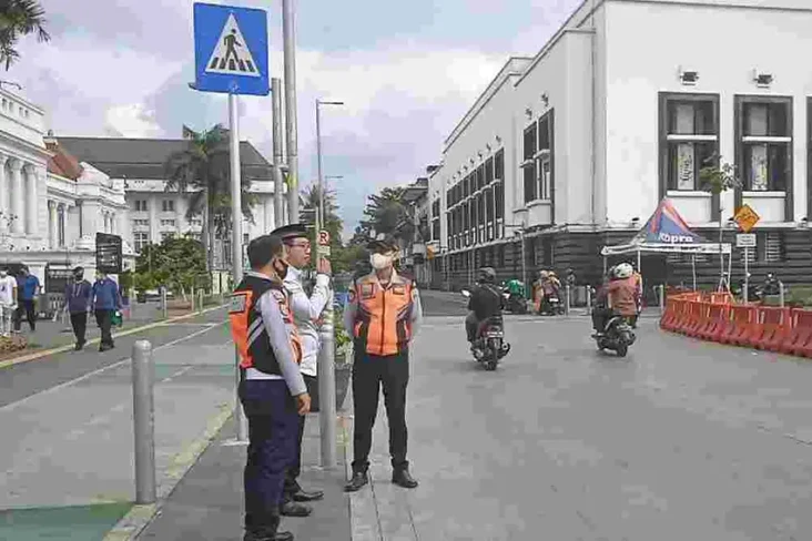 Antisipasi PKL, Pemkot...