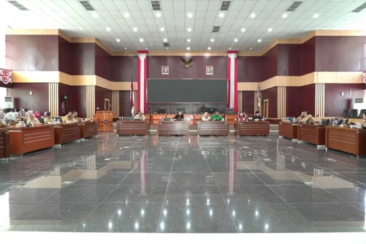 Komisi IV dan Kasi Kemas...