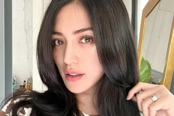 4 Artis Indonesia Putus...