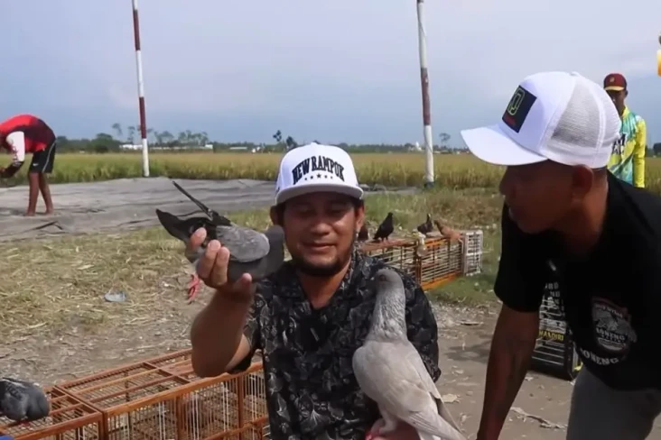 Kisah Haji Roni yang...