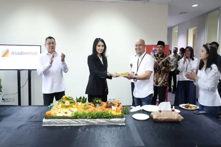 AladinMall Resmi Tempati...