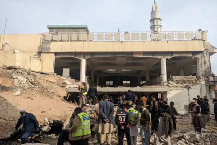 Masjid Pakistan Dibom...