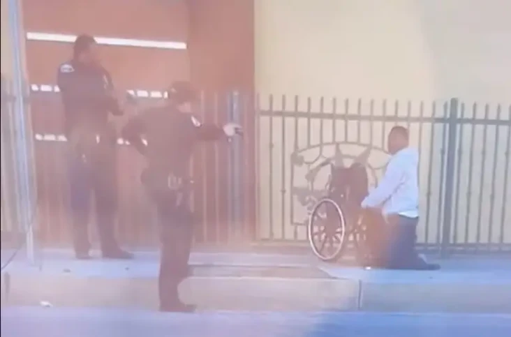 Brutal! Polisi AS Tembak...