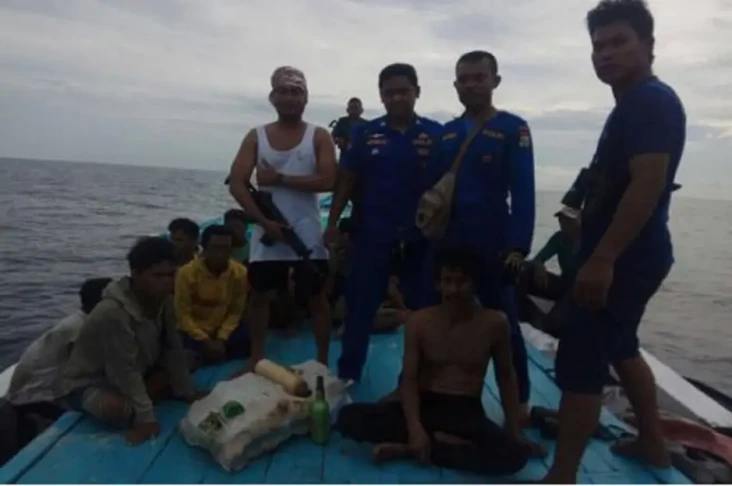 Tangkap Ikan Pakai Potasium,...