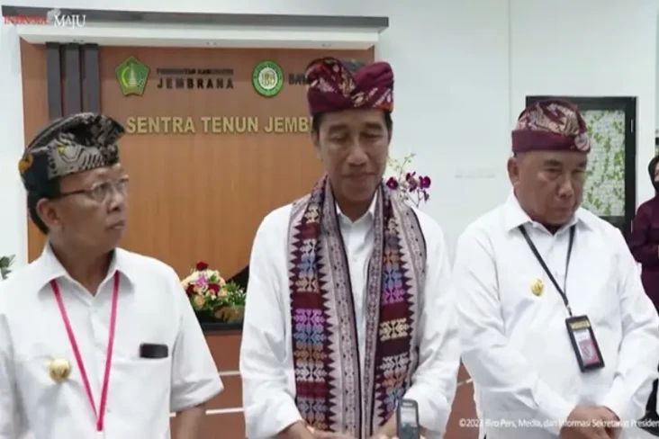 Rabu Pon Surya Paloh...