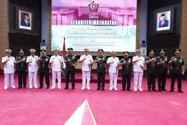 Sertijab 7 Jabatan Strategis,...
