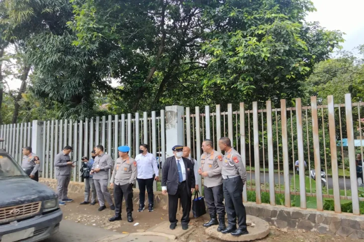 Rekonstruksi Ulang Kecelakaan...