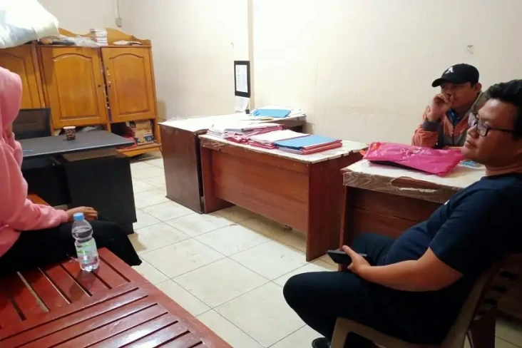 Mandi Keringat dengan...