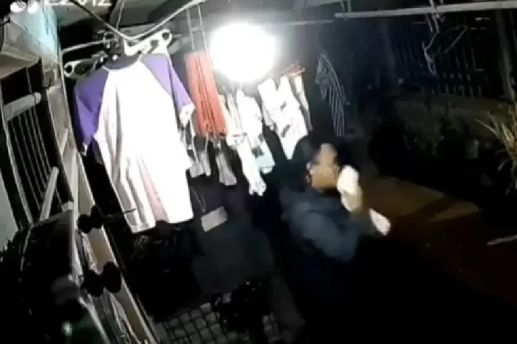 Maling Bra Resahkan...