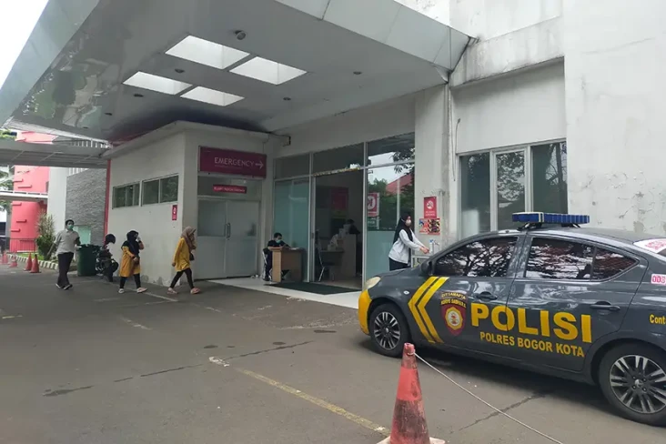 Remaja Jatuh dari Lantai...