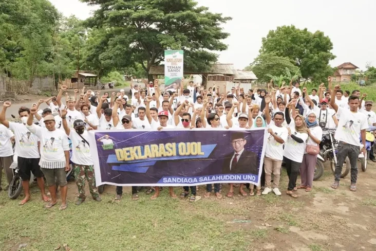 Teman Sandi Gelar Gotong...