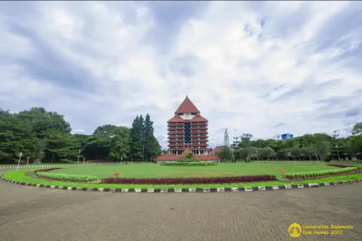 UI Kampus Terbaik di...