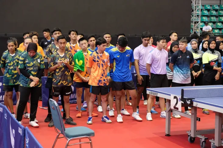 Liga Tenis Meja Berhadiah...