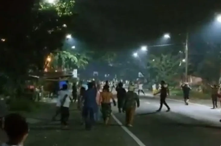 Polisi Berlakukan Jam...