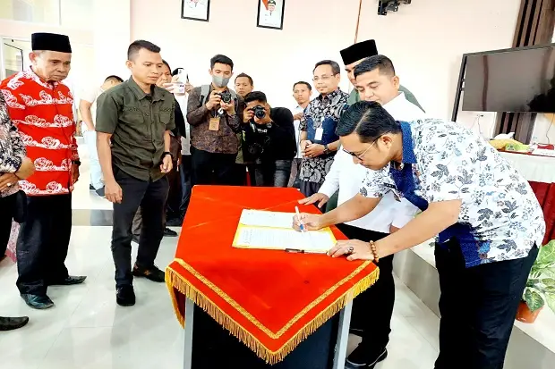Wakil Bupati Pelalawan...