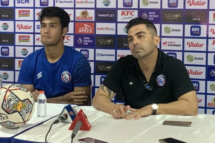 Arema FC Telan 5 Kekalahan...