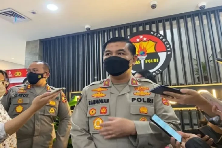 Polri Usut Pembuat dan...