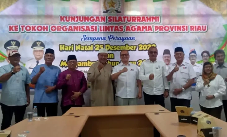 Dikunjungi Partai Perindo,...