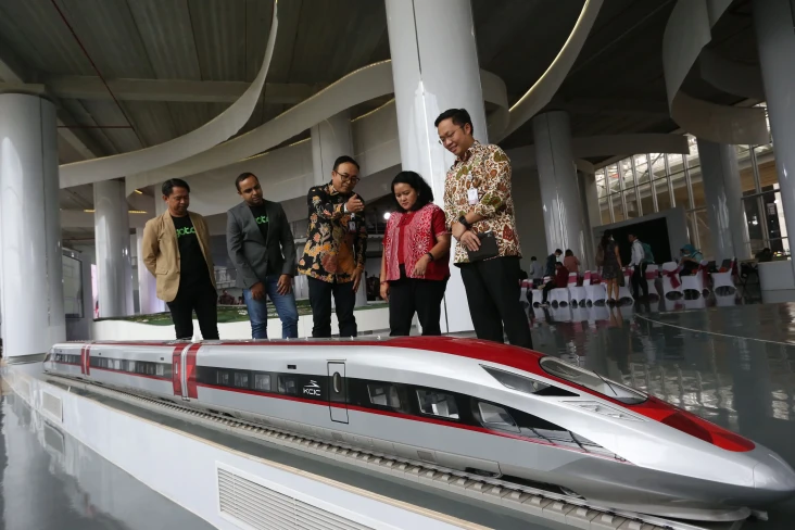 GoTo Gandeng Kereta...
