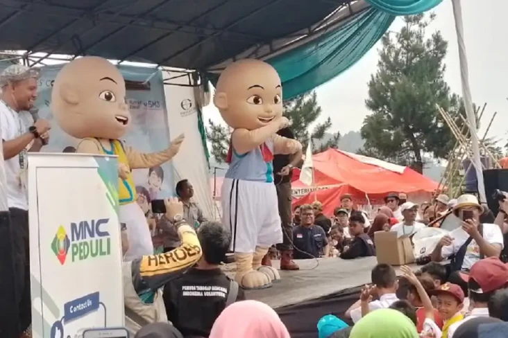 Upin dan Ipin Disambut...