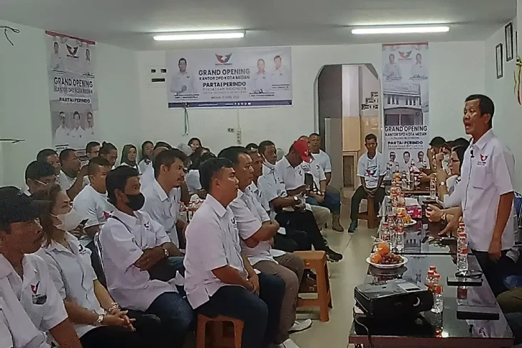 Luar Biasa! 40 Tokoh...