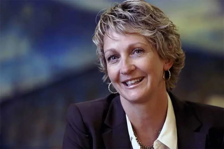 Profil Dr Jill Thiefenthaler,...