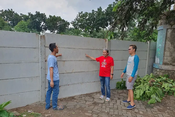 Pilu Warga Cicentang...