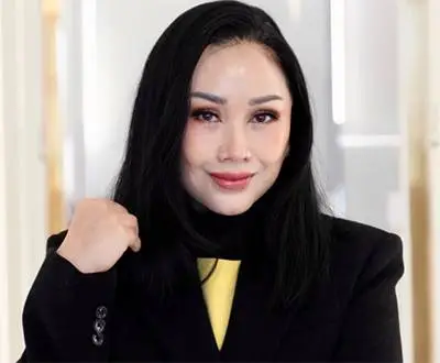 4 Artis Indonesia yang...