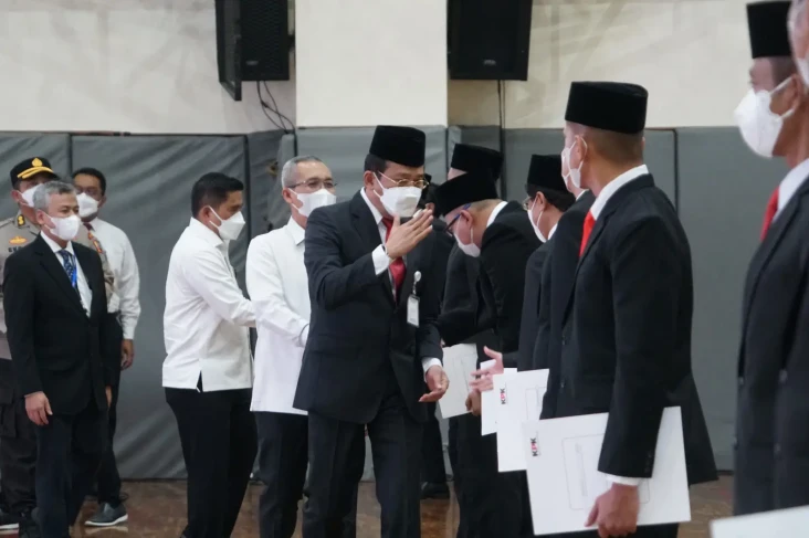 Perkuat Penegakan Hukum,...