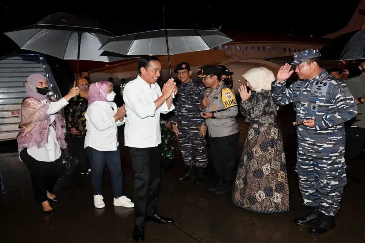 Tiba di Sidoarjo, Presiden...