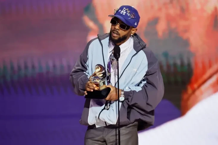 Raih Best Rap Album...
