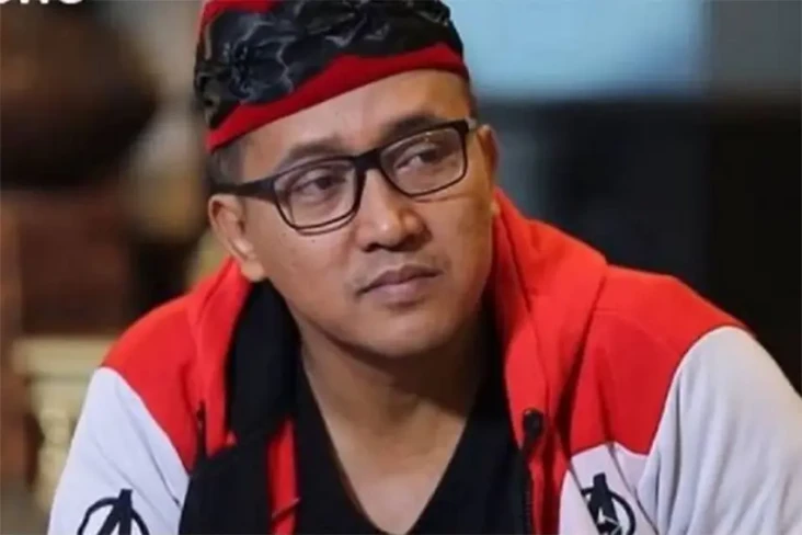 Teddy Pardiyana Masuk...
