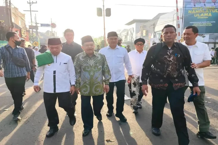 Terjebak Macet, Jusuf...