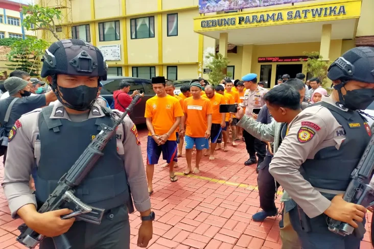 Tangkap 21 Orang di...