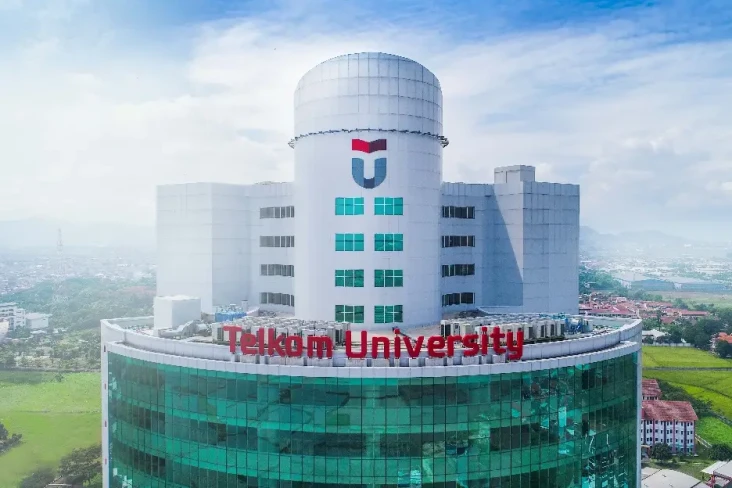 Telkom University Pertahankan...