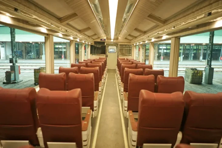 Kereta Panoramic Kurangi...