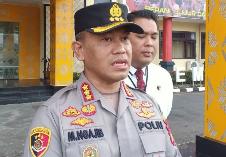 Jari Bayi 8 Bulan Putus...