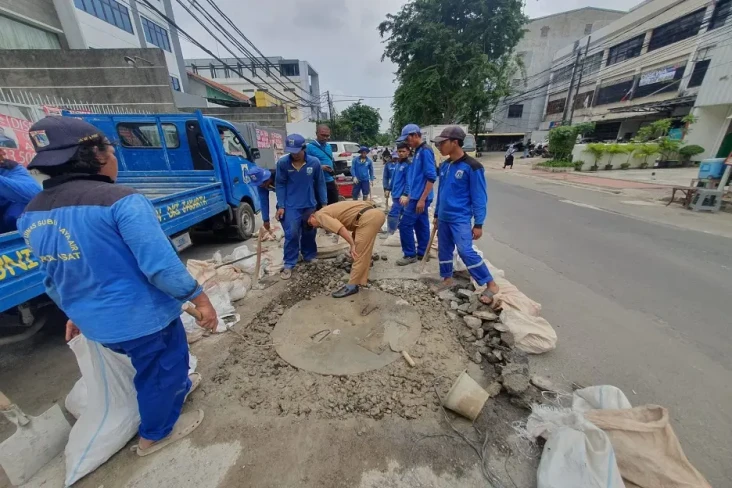Dinas SDA Perbaiki Ratusan...