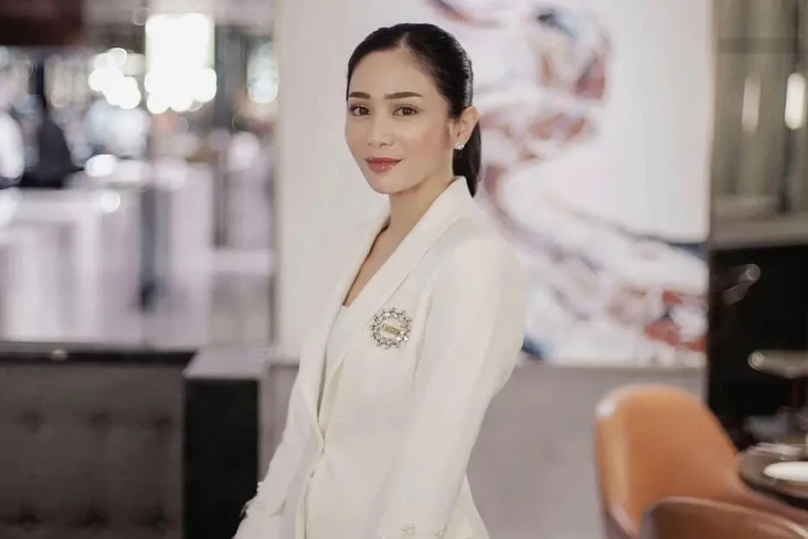 Bunga Zainal Ogah Ikut...