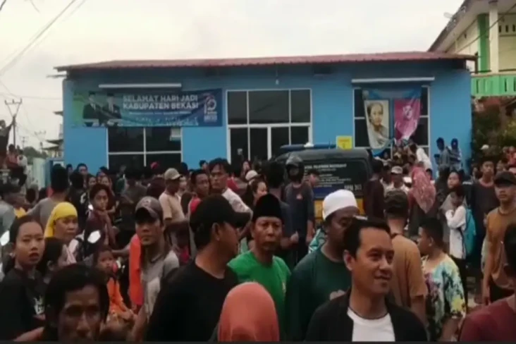 Warga Bekasi Tangkap...