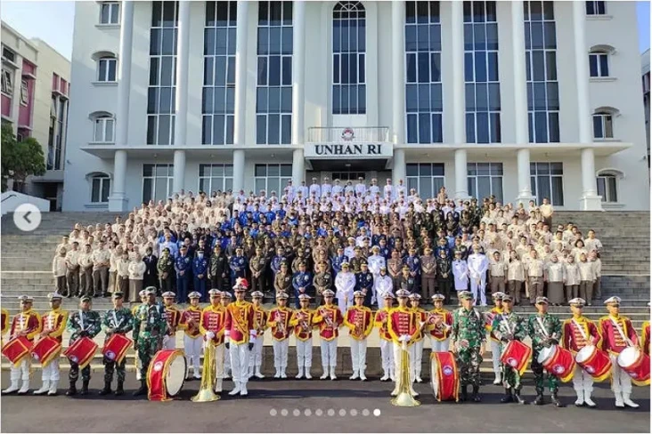 Profil Universitas Pertahanan,...