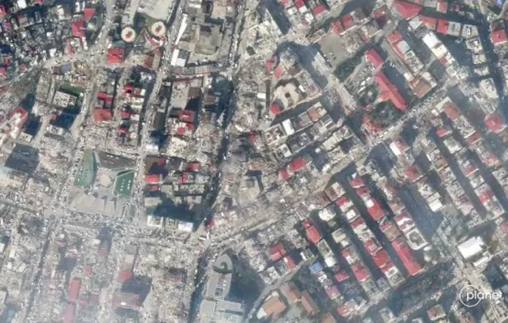 Foto Satelit Rekam Kehancuran...