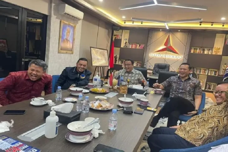 Syarat Koalisi Perubahan...