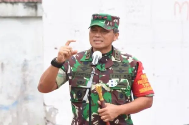 Peraih Adhi Makayasa...