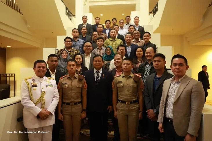 Prabowo Ingatkan Mahasiswa...