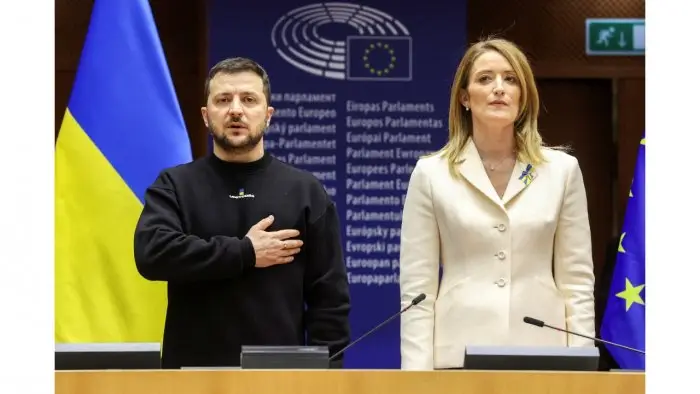 Zelensky Akui Tolak...